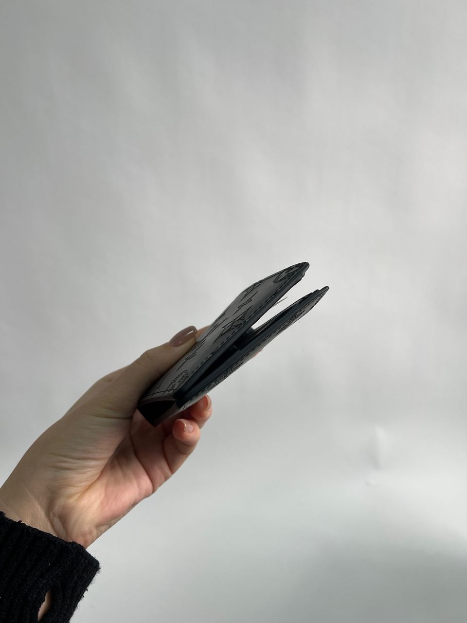 Louis Vuitton Slender Wallet Black Embossed Leather - 13