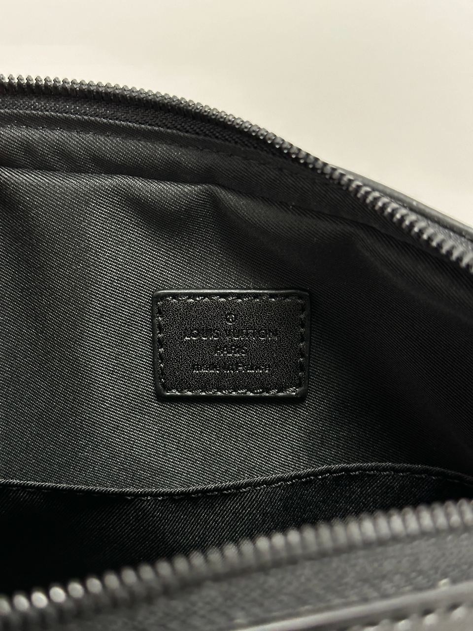 Louis Vuitton Trio Messenger Black Embossing Leather - 13