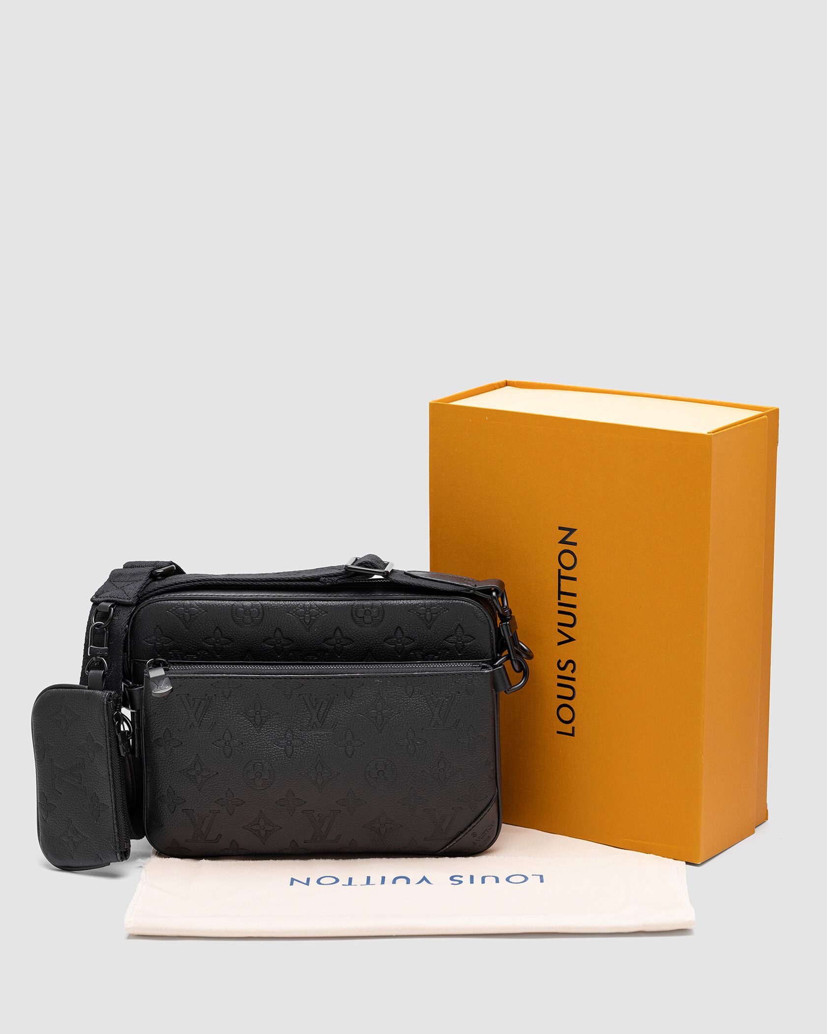 Louis Vuitton Trio Messenger Black Embossing Leather - 2