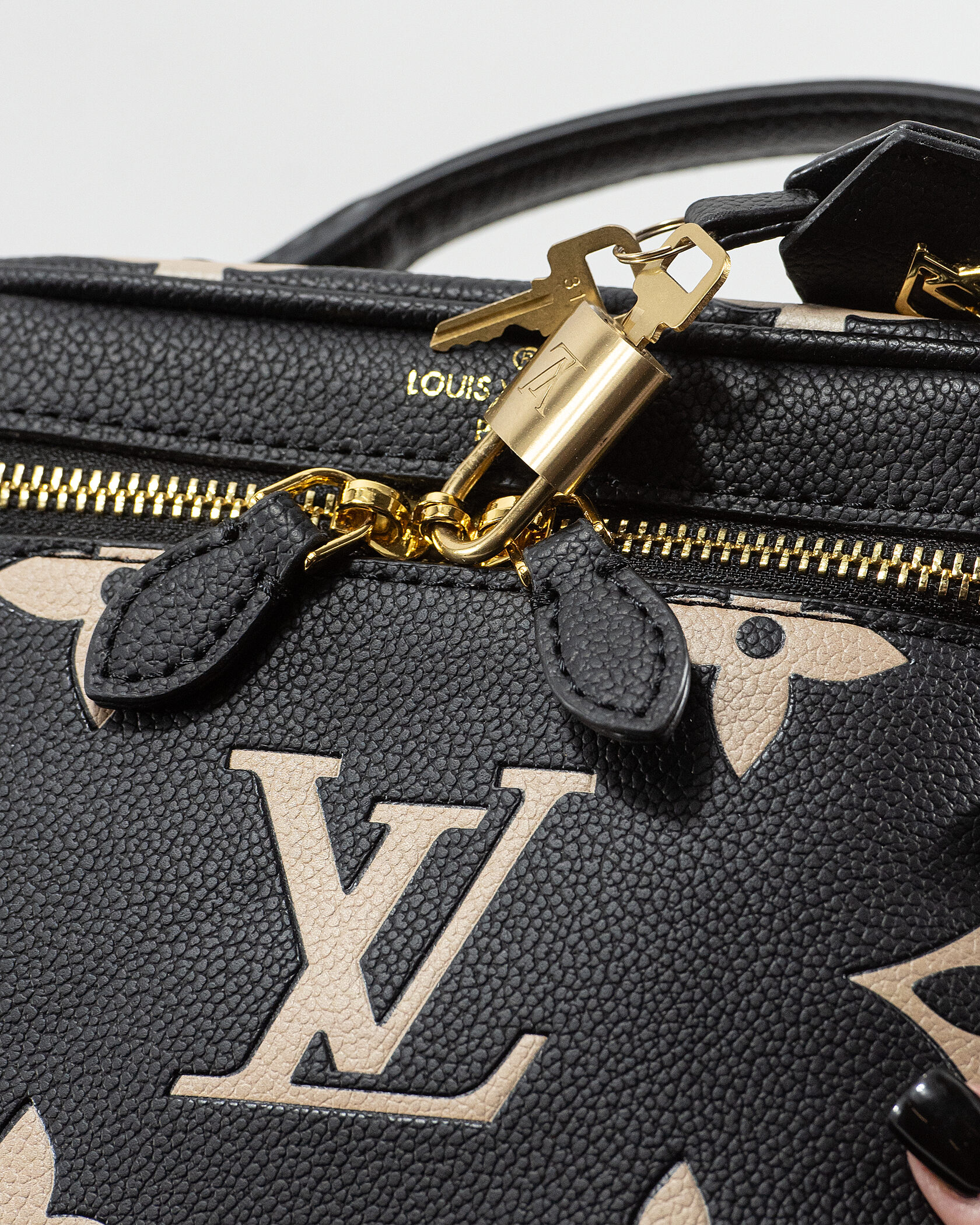 Louis Vuitton Vanity PM Bag Monogram Empreinte Leather Noir - 7