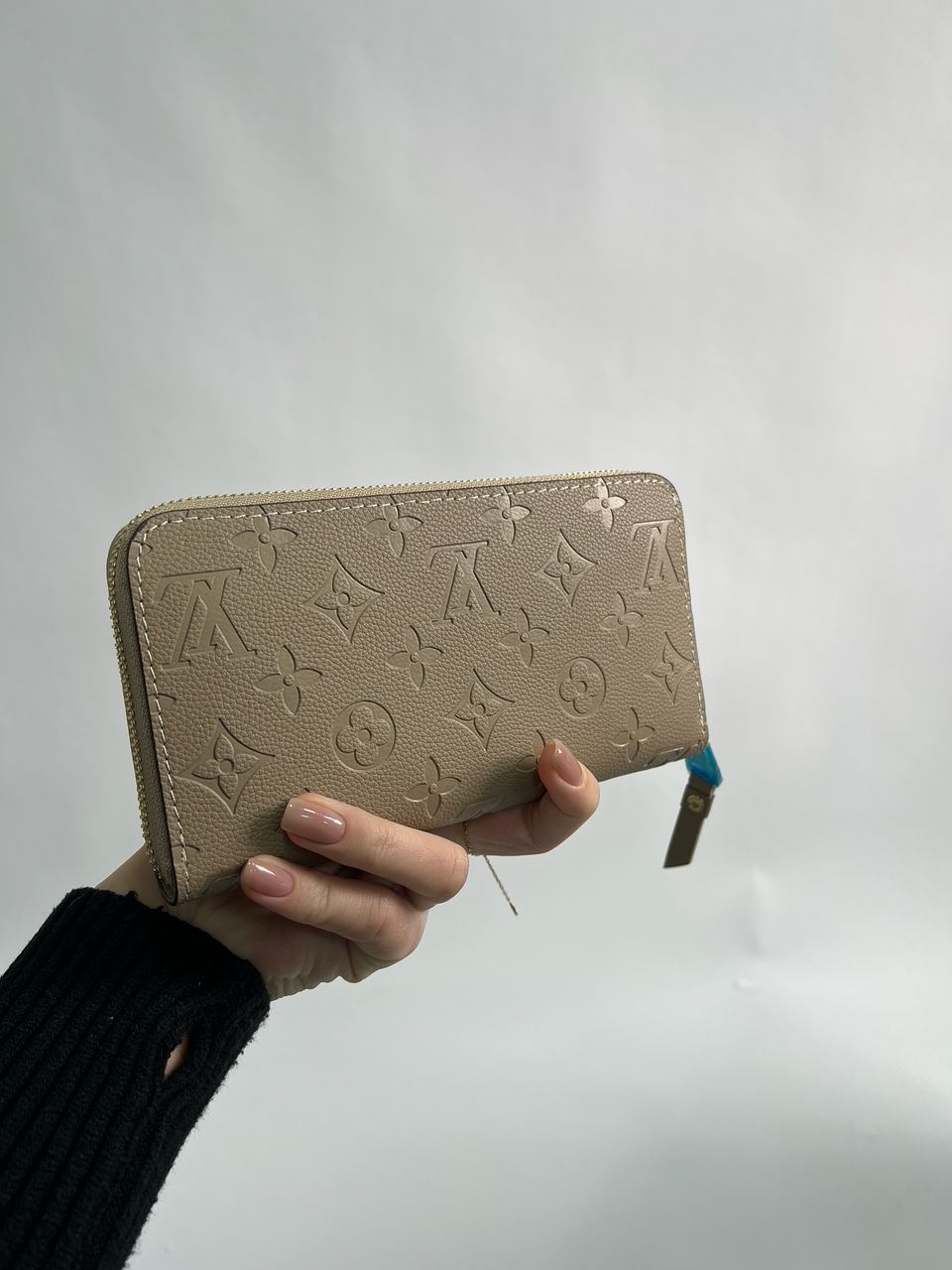 Louis Vuitton Zippy Vertical Wallet Beige Canvas - 8