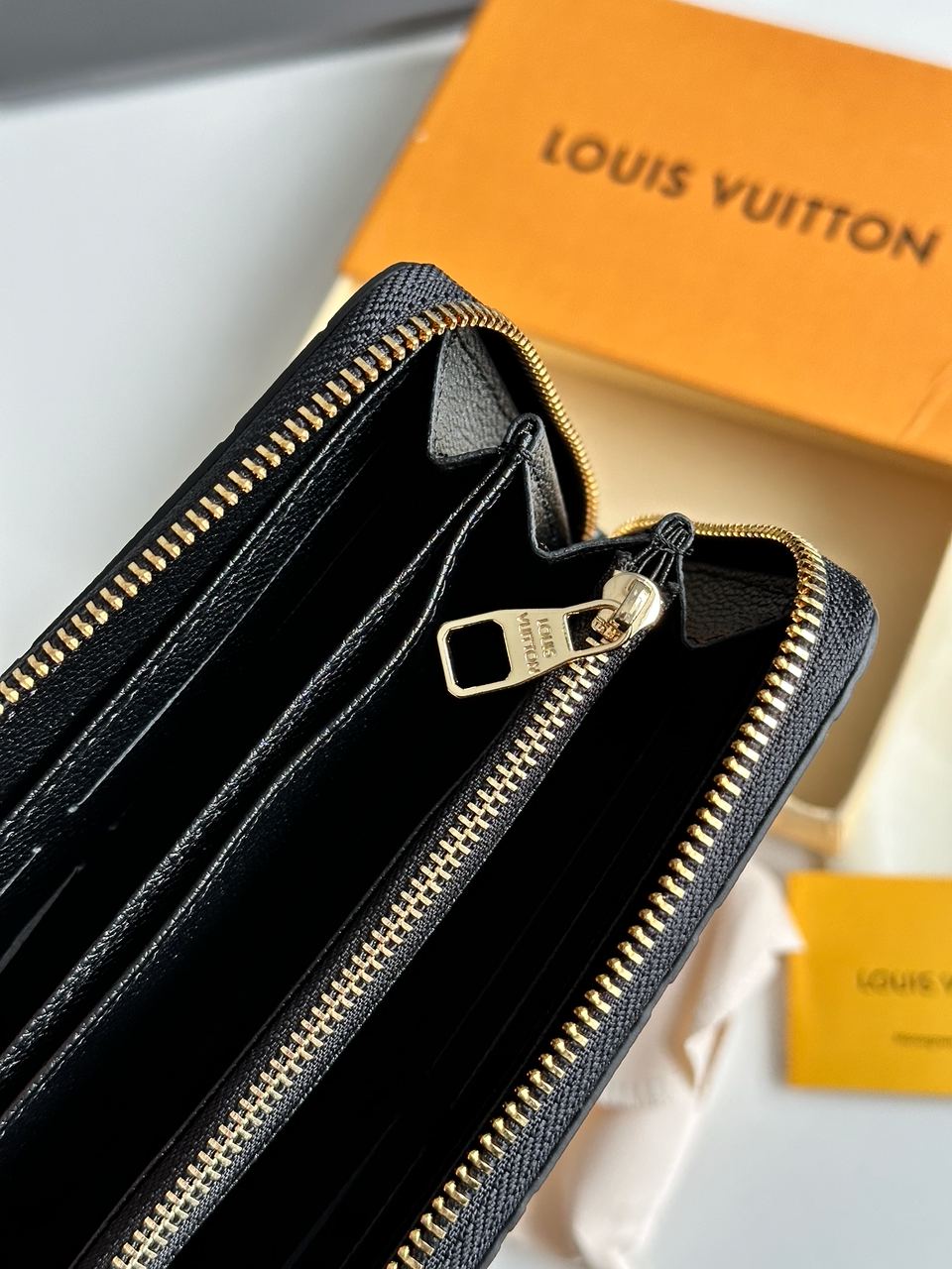 Louis Vuitton Zippy Vertical Wallet Black Canvas - 9