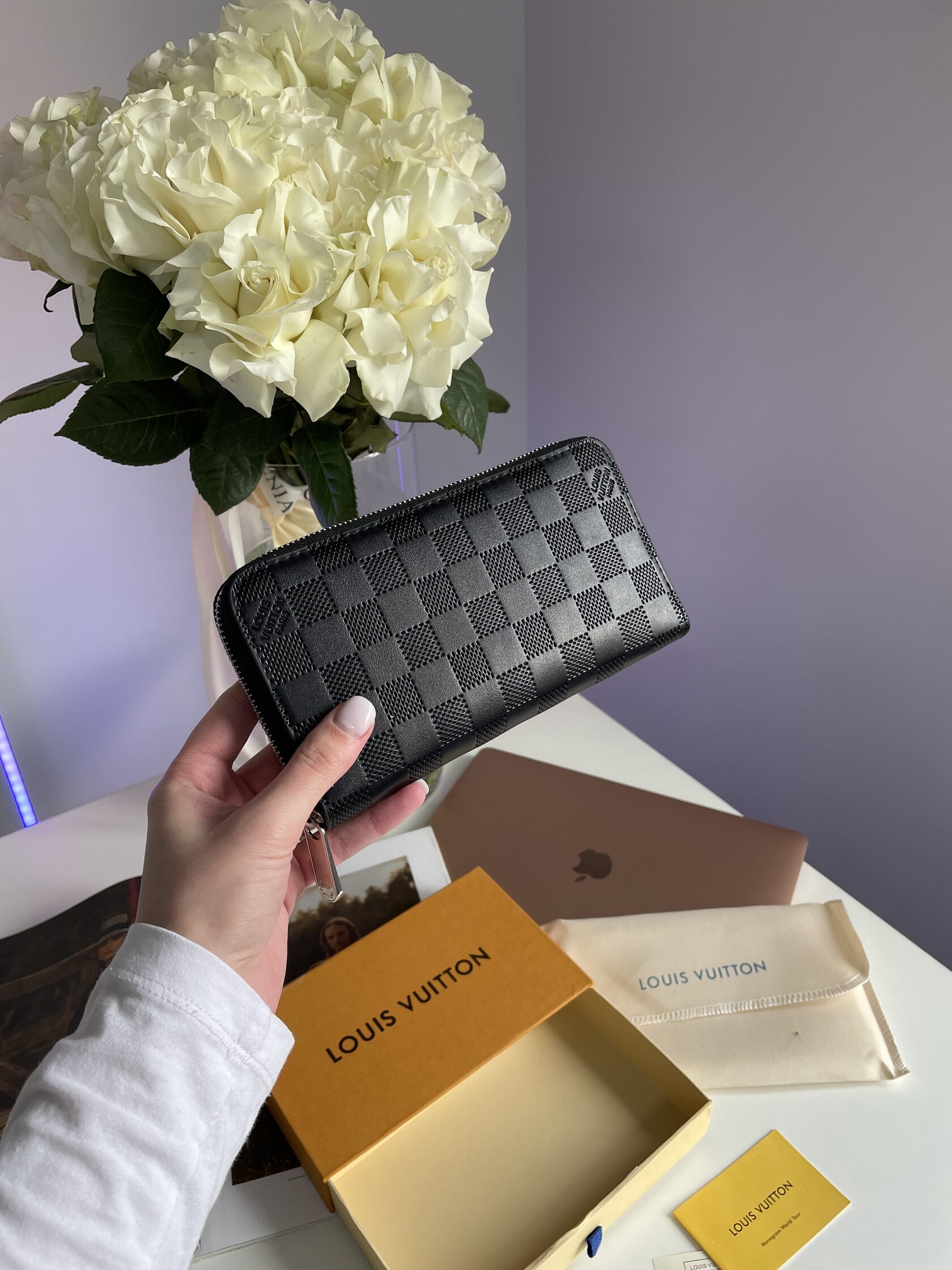 Louis Vuitton Zippy Wallet Damier Black Embossed Leather - 4