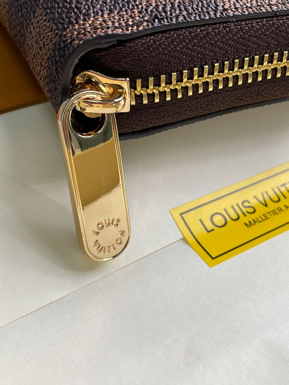 Louis Vuitton Zippy Wallet Damier Brown - 12