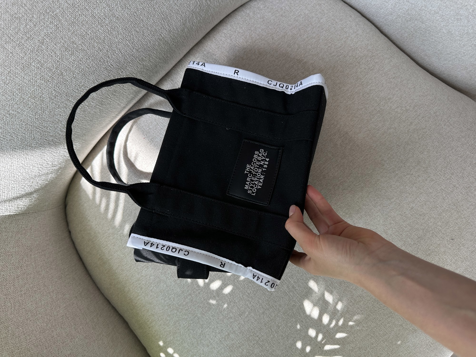 Marc Jacobs Small Tote Bag Black - 13