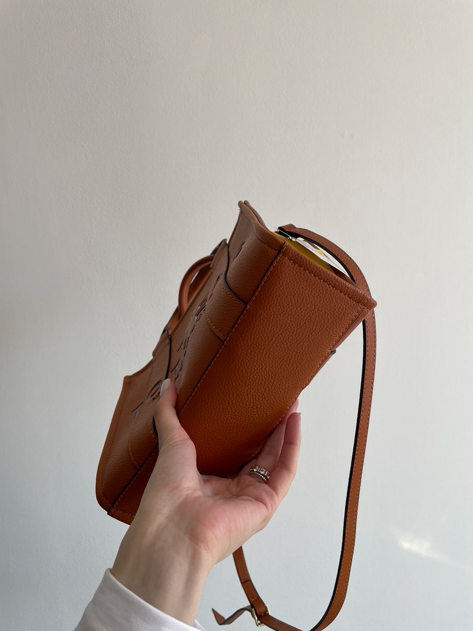 Marc Jacobs The Leather Small Tote Bag Brown - 23