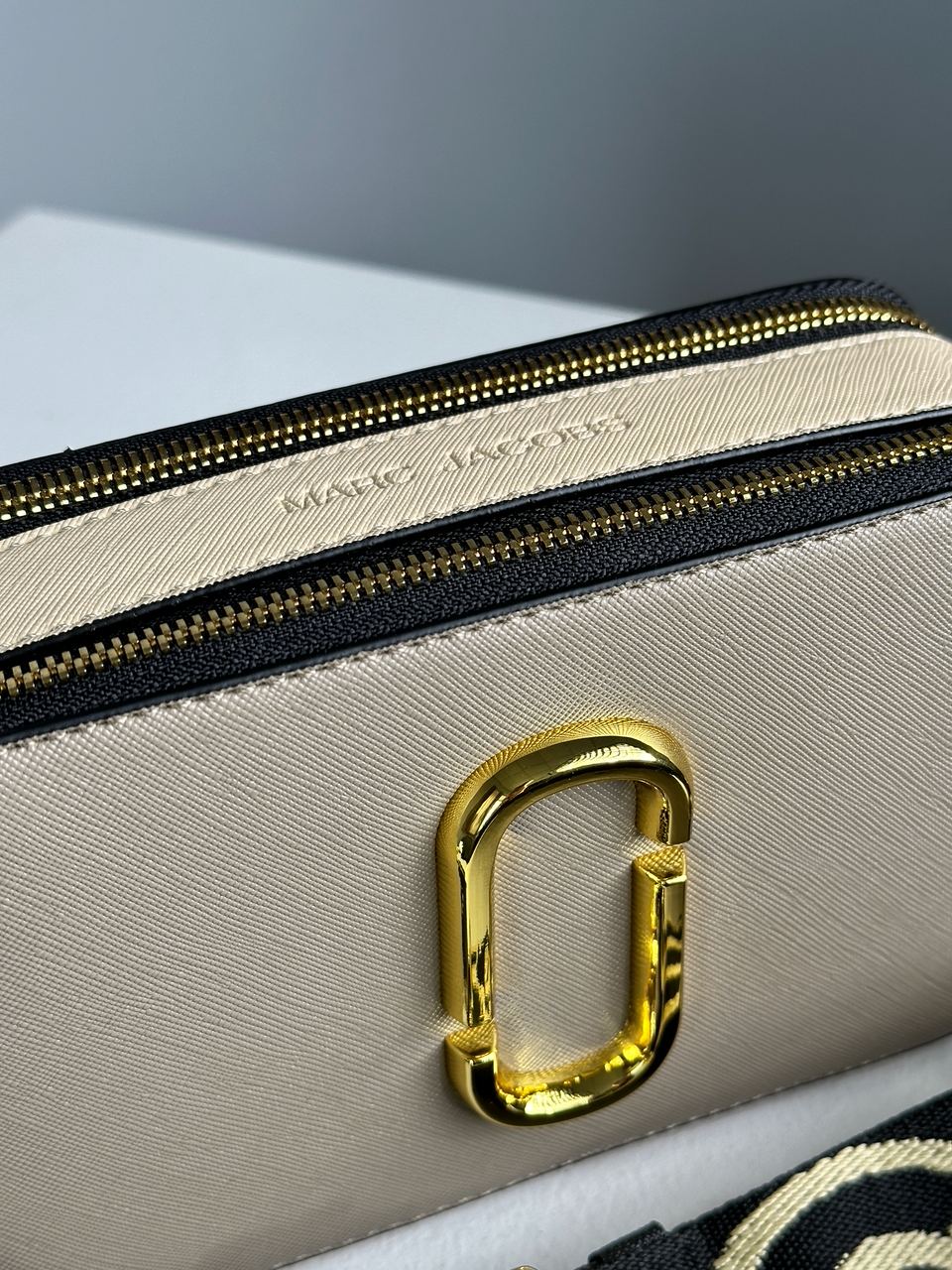 Marc Jacobs The Snapshot Cement/Multi - 11