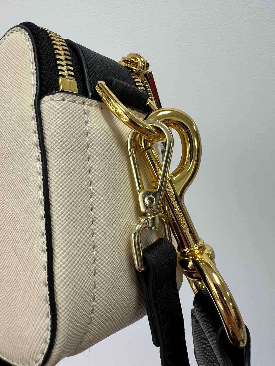 Marc Jacobs The Snapshot Cream/Black - 10