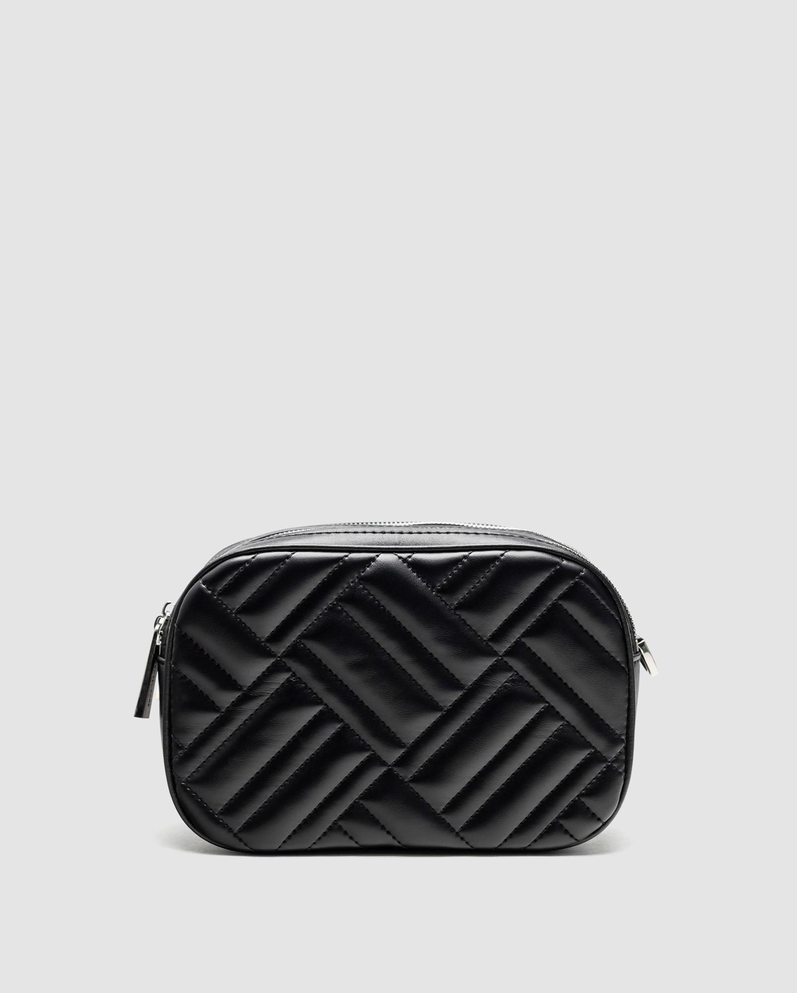 Michael Kors Jet Set Charm Small Quilted Camera Crossbody Bag B - 3