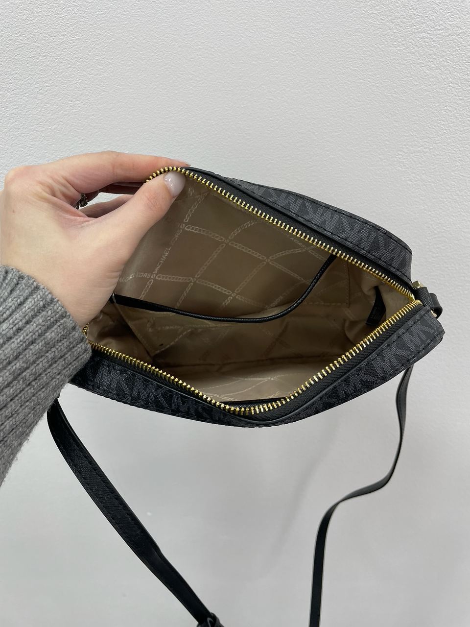 Michael Kors Jet Set Large Logo Crossbody Bag Grey - 14