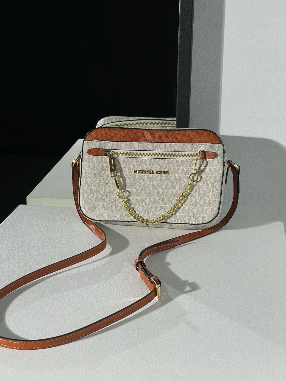 Michael Kors Jet Set Large Logo Crossbody Bag Ivory - 3