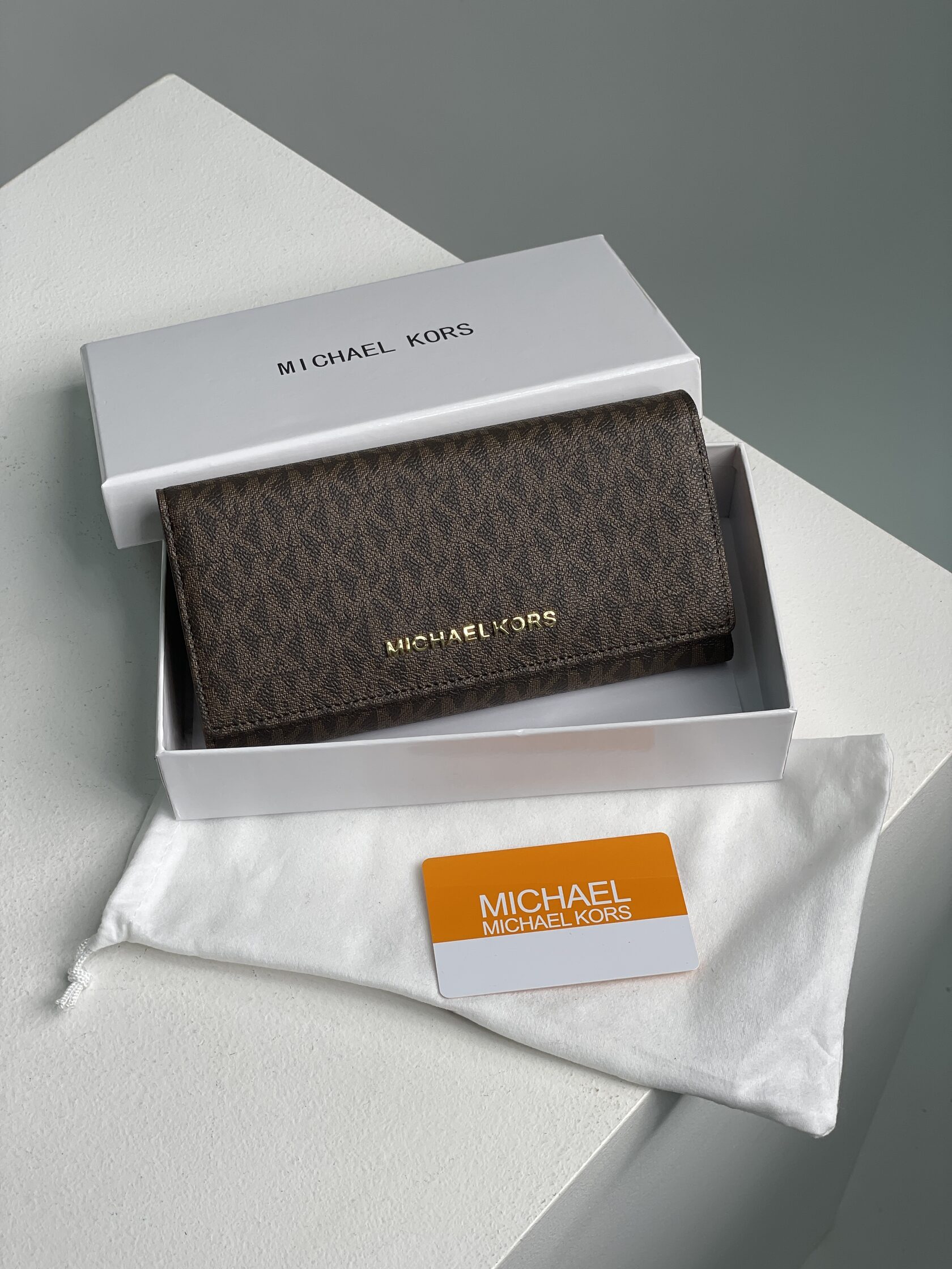 Michael Kors Jet Set travel Wallet Brown Logo - 2