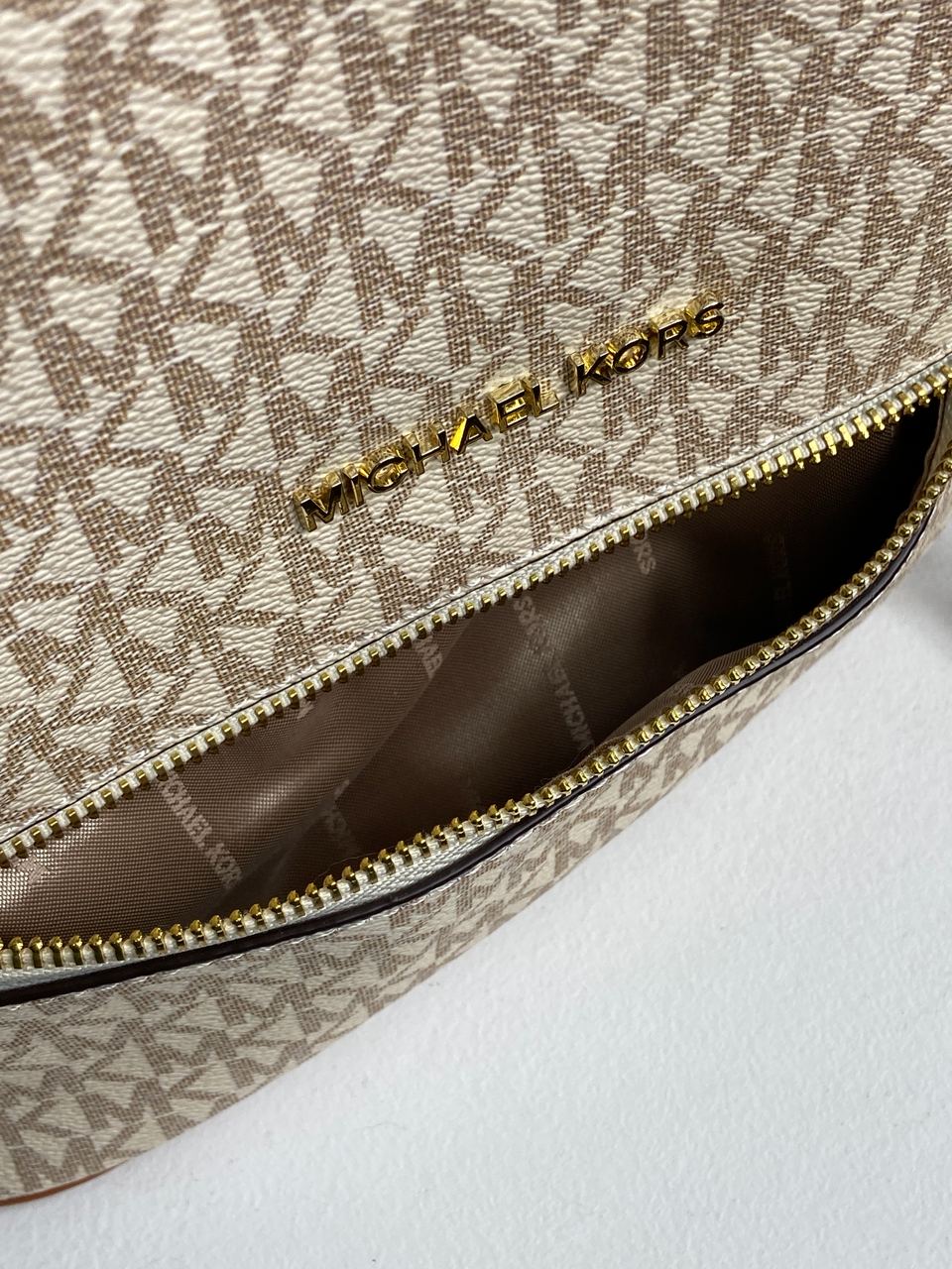 Michael Kors Large Rhea Logo Backpack Ivory - 15