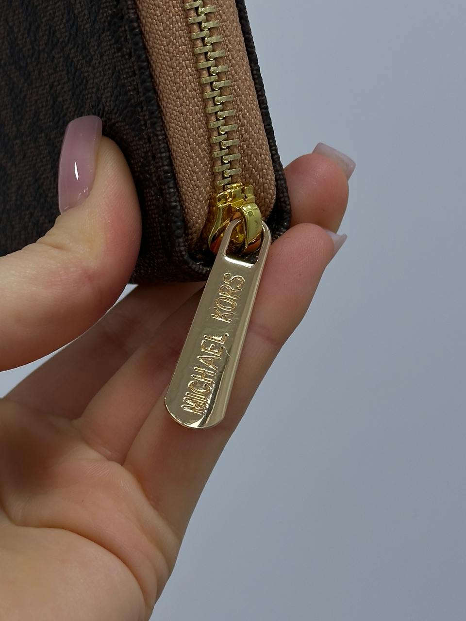 Michael Kors Large Wallet Zip Brown - 8