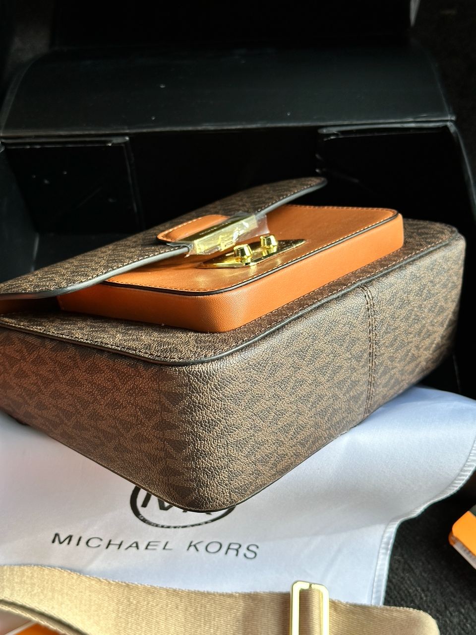 Michael Kors Sloan Editor Medium Bag Brown - 15