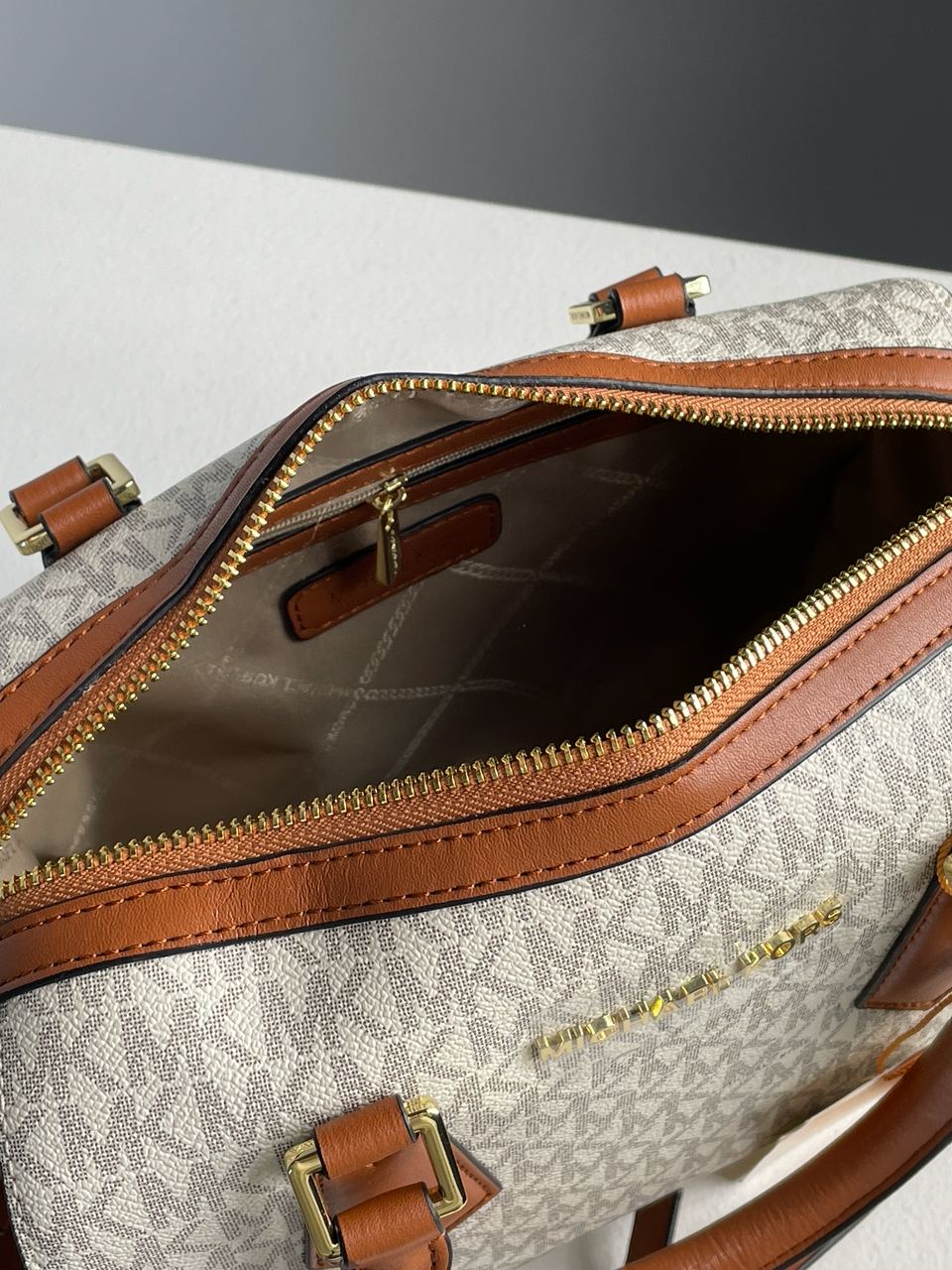 Michael Kors Small Hayes Duffle Crossbody Bag Vanilla/Luggage - 16