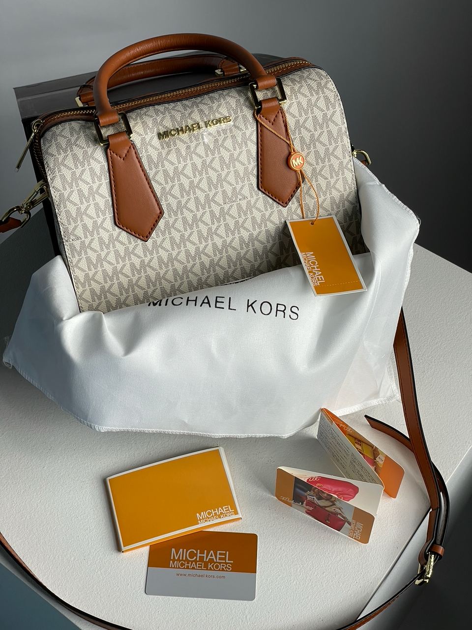 Michael Kors Small Hayes Duffle Crossbody Bag Vanilla/Luggage - 2