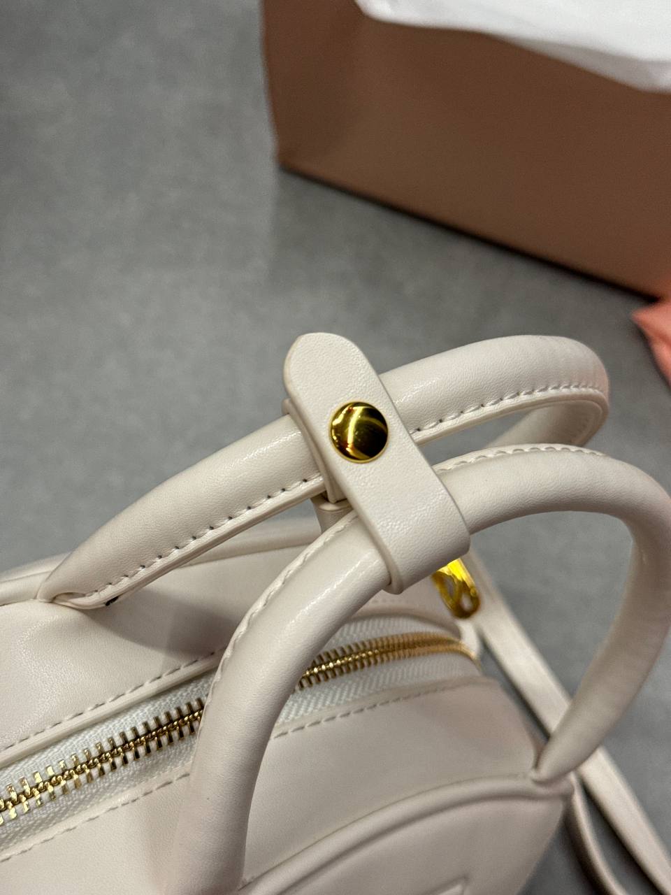 Miu Miu Half-Moon Leather Handbag White - 8