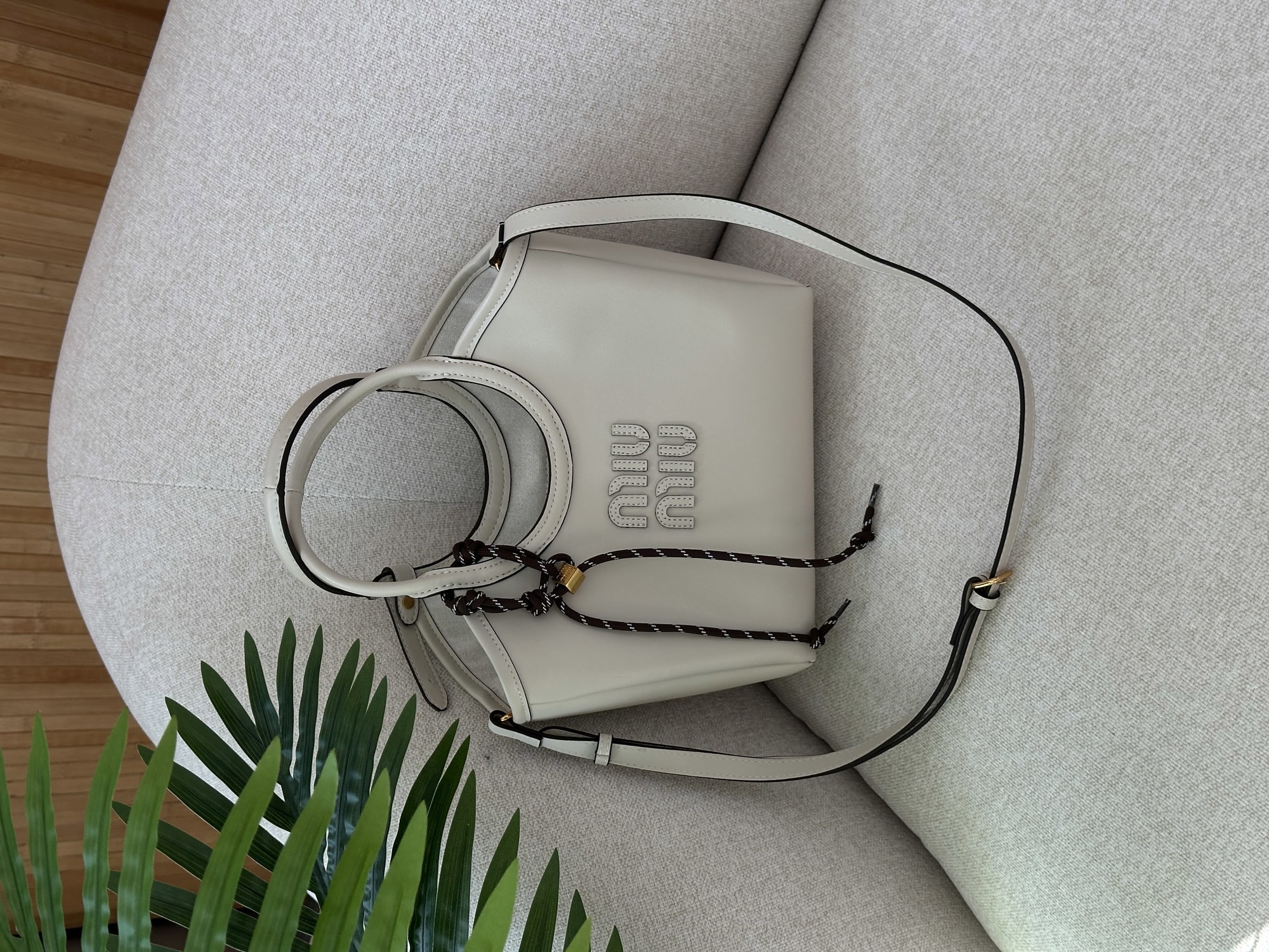 Miu Miu Ivy Leather Bag White - 10