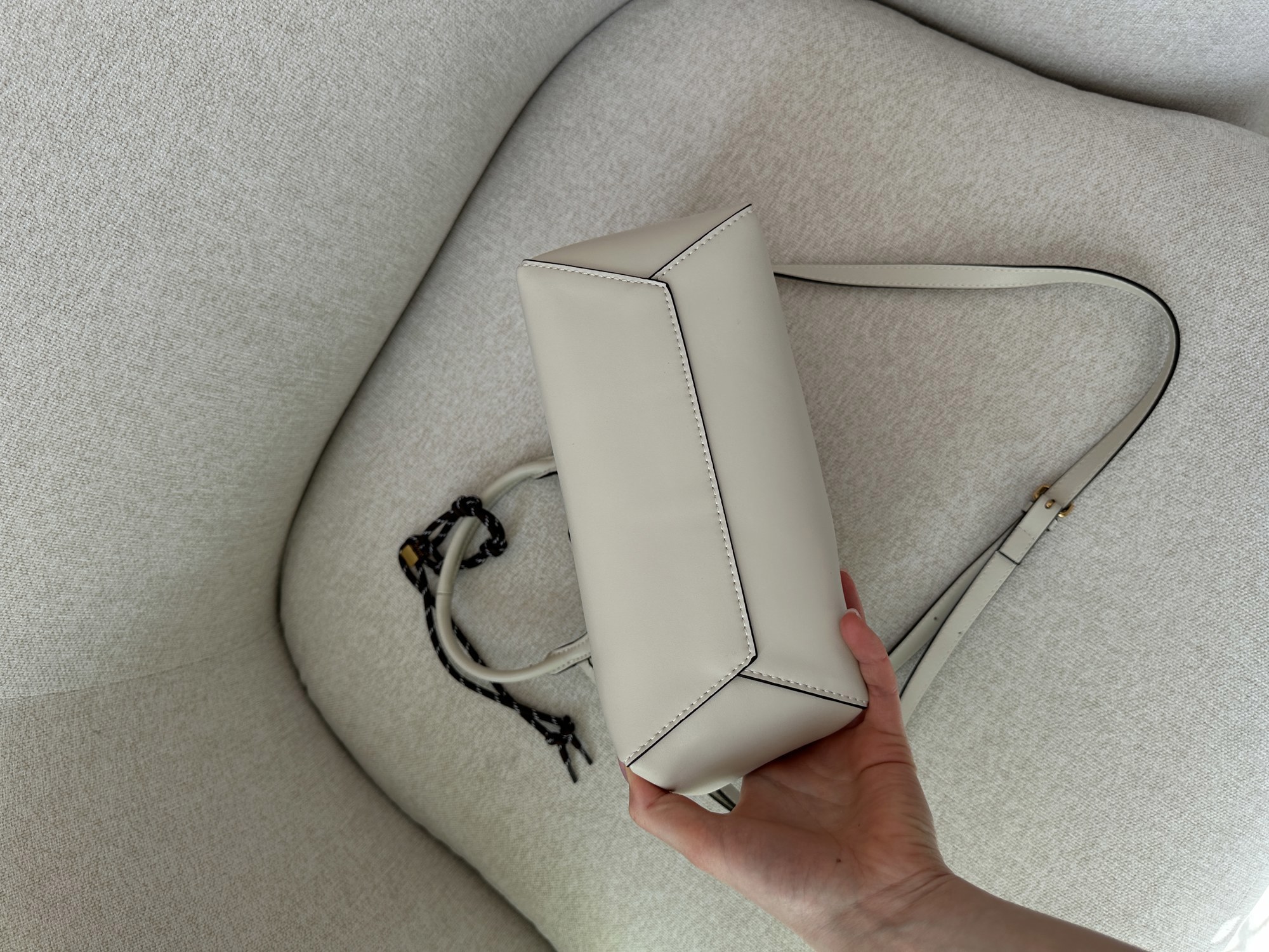 Miu Miu Ivy Leather Bag White - 15