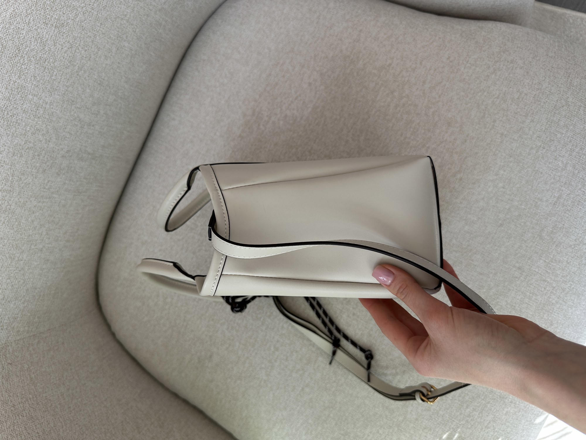 Miu Miu Ivy Leather Bag White - 13