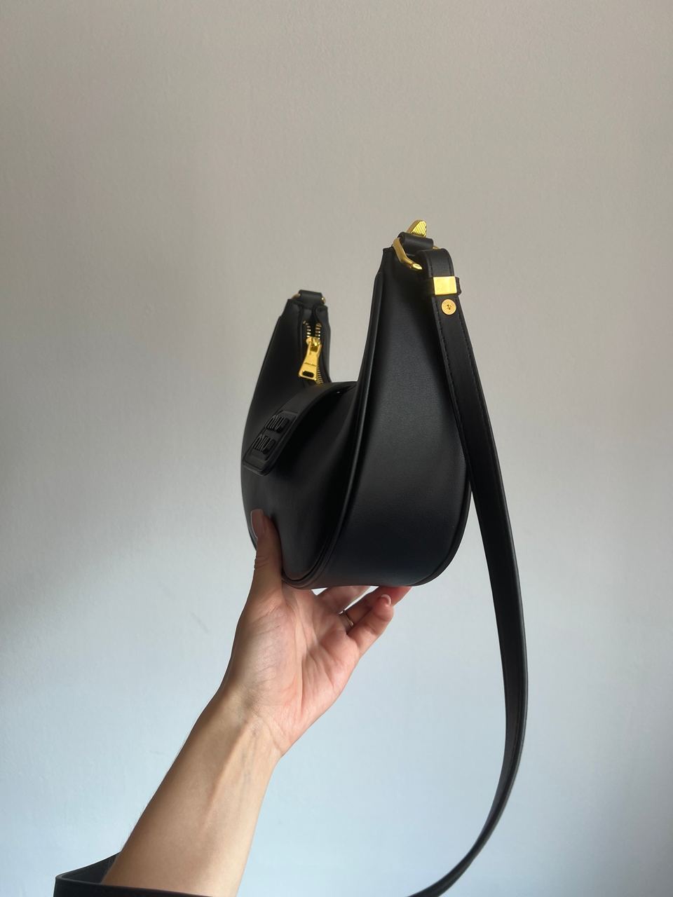 Miu Miu Leather Hobo Bag Black/Black - 9
