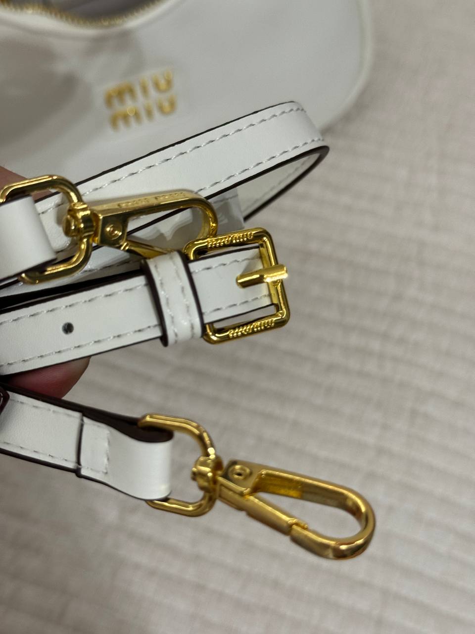 Miu Miu Leather Hobo Bag White - 5