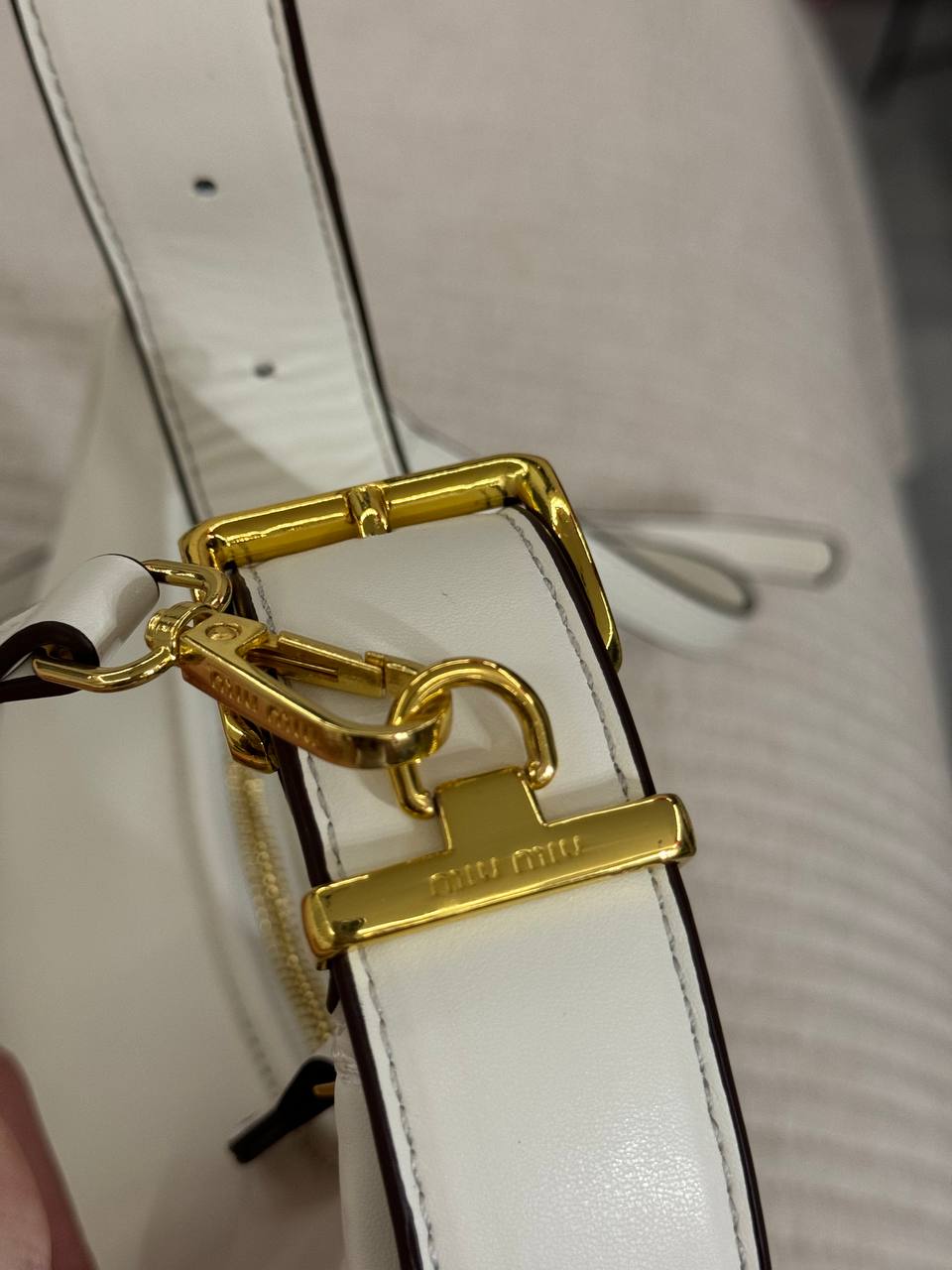 Miu Miu Leather Hobo Bag White - 9