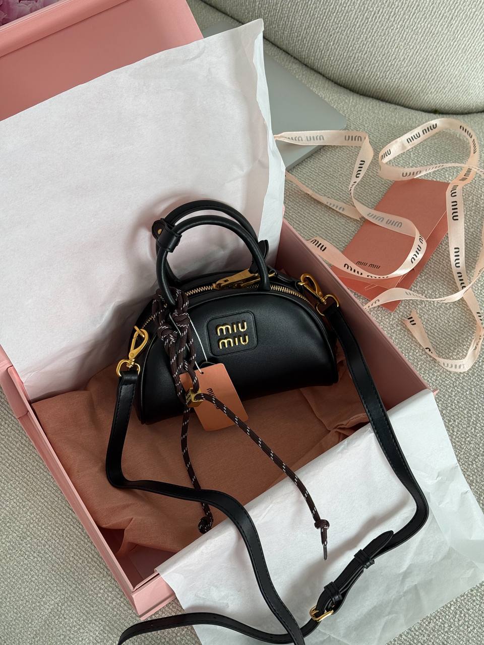 Miu Miu Leather Top-Handle Bag Black - 4