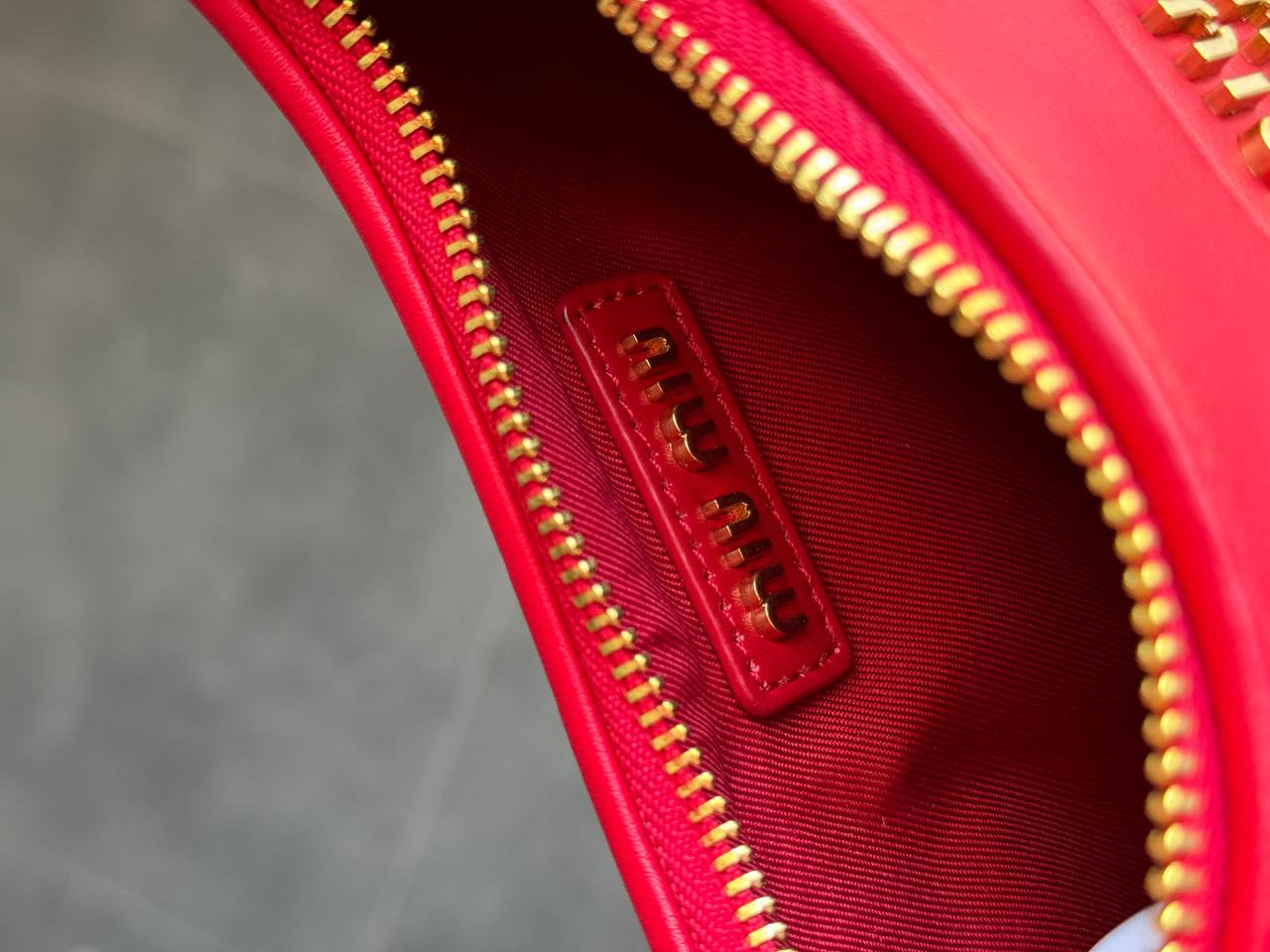 Miu Miu Leather Top-handle Bag In Red - 7