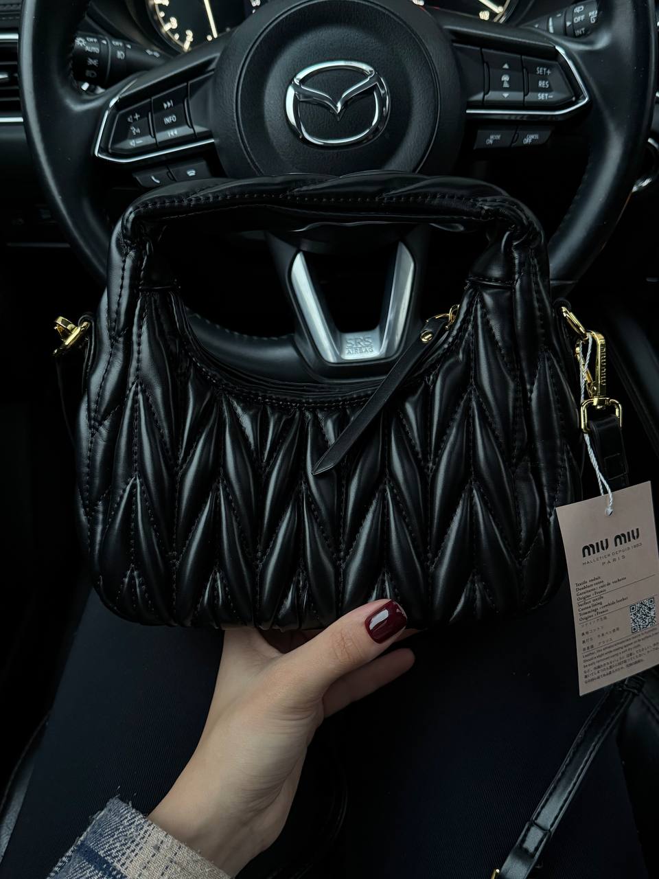 Miu Miu Wander Matelassé Mini Hobo Bag Black - 2