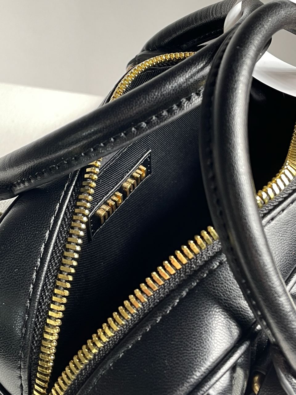 MiuMiu Arcadie Matelass? Nappa Leather Bag Black - 31