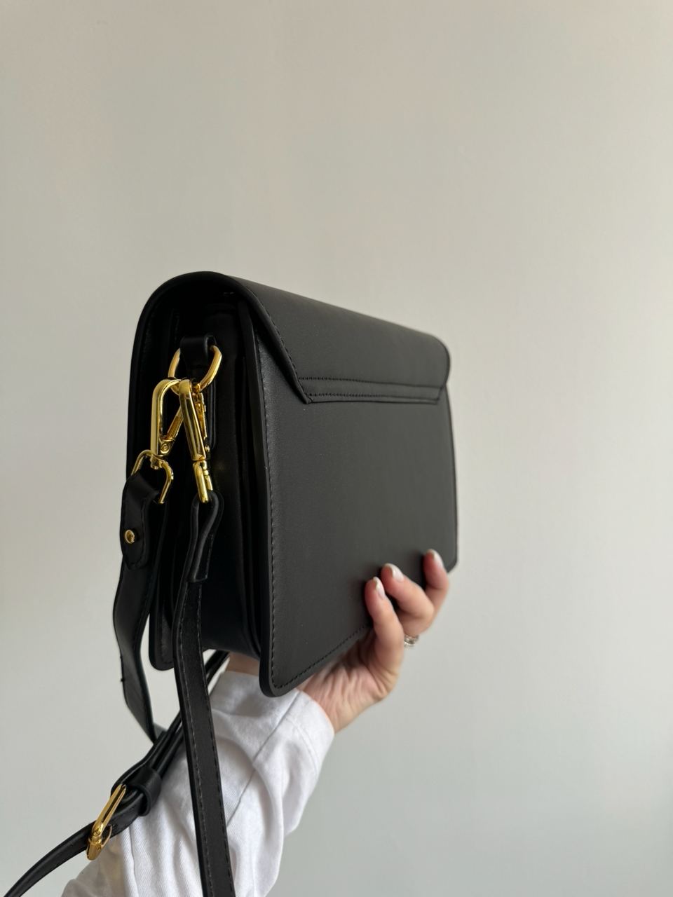 MiuMiu Shoulder Leather Bag Black - 19