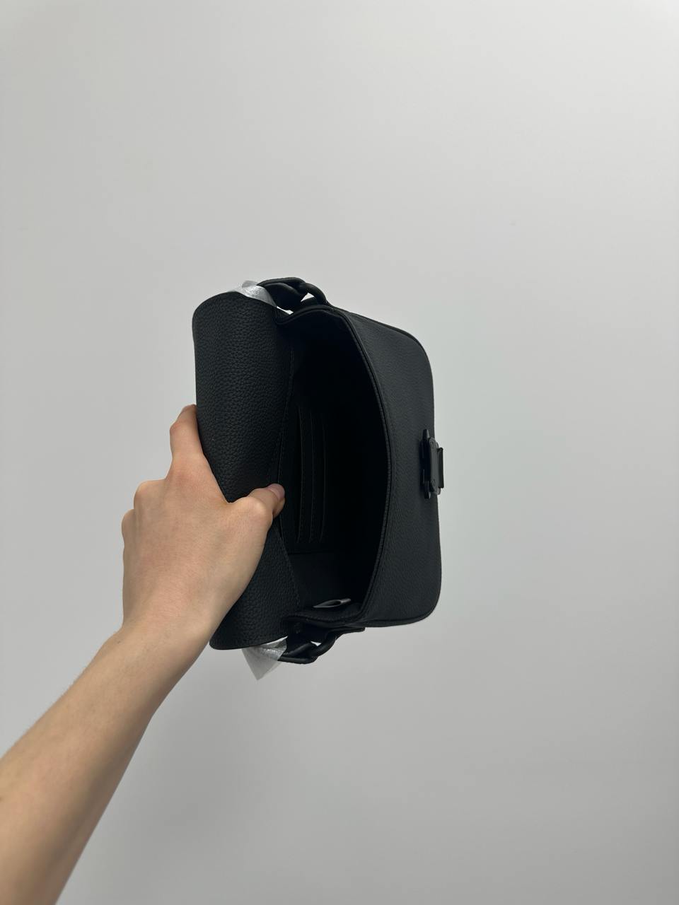 Montblanc Compact Envelope with M Lock 4810 Buckle Black - 11