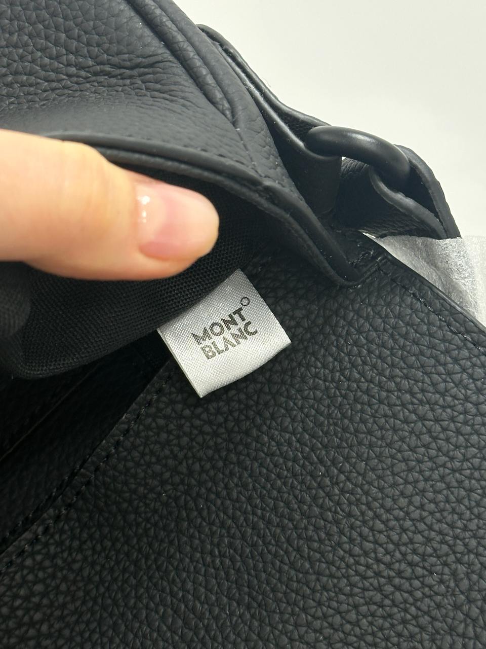 Montblanc Compact Envelope with M Lock 4810 Buckle Black - 13