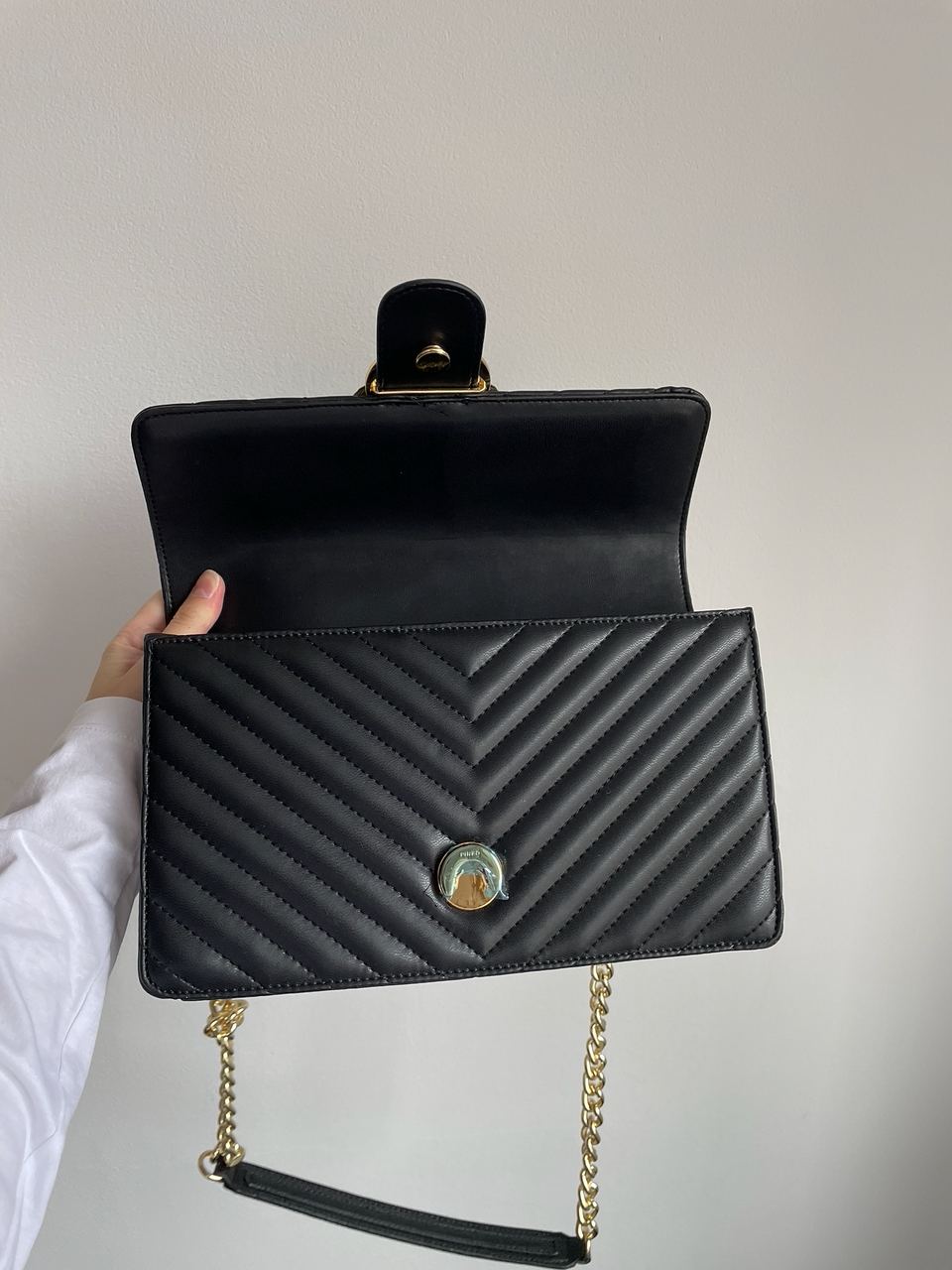 Pinko Classic Love Bag One Chevron Black/Gold - 16