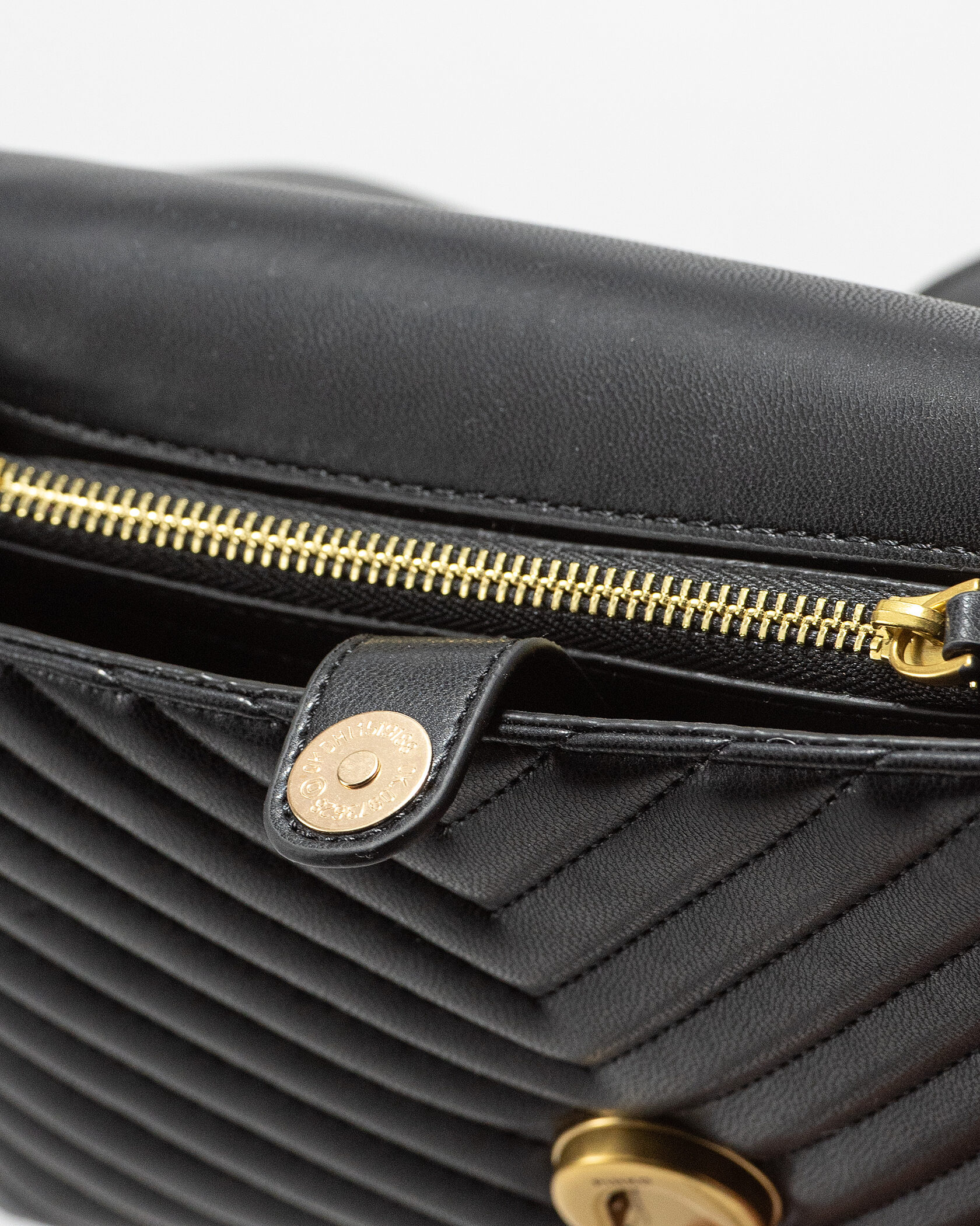 Pinko Love Big Puff Maxi Quilt Top Handle Bag in Black - 13