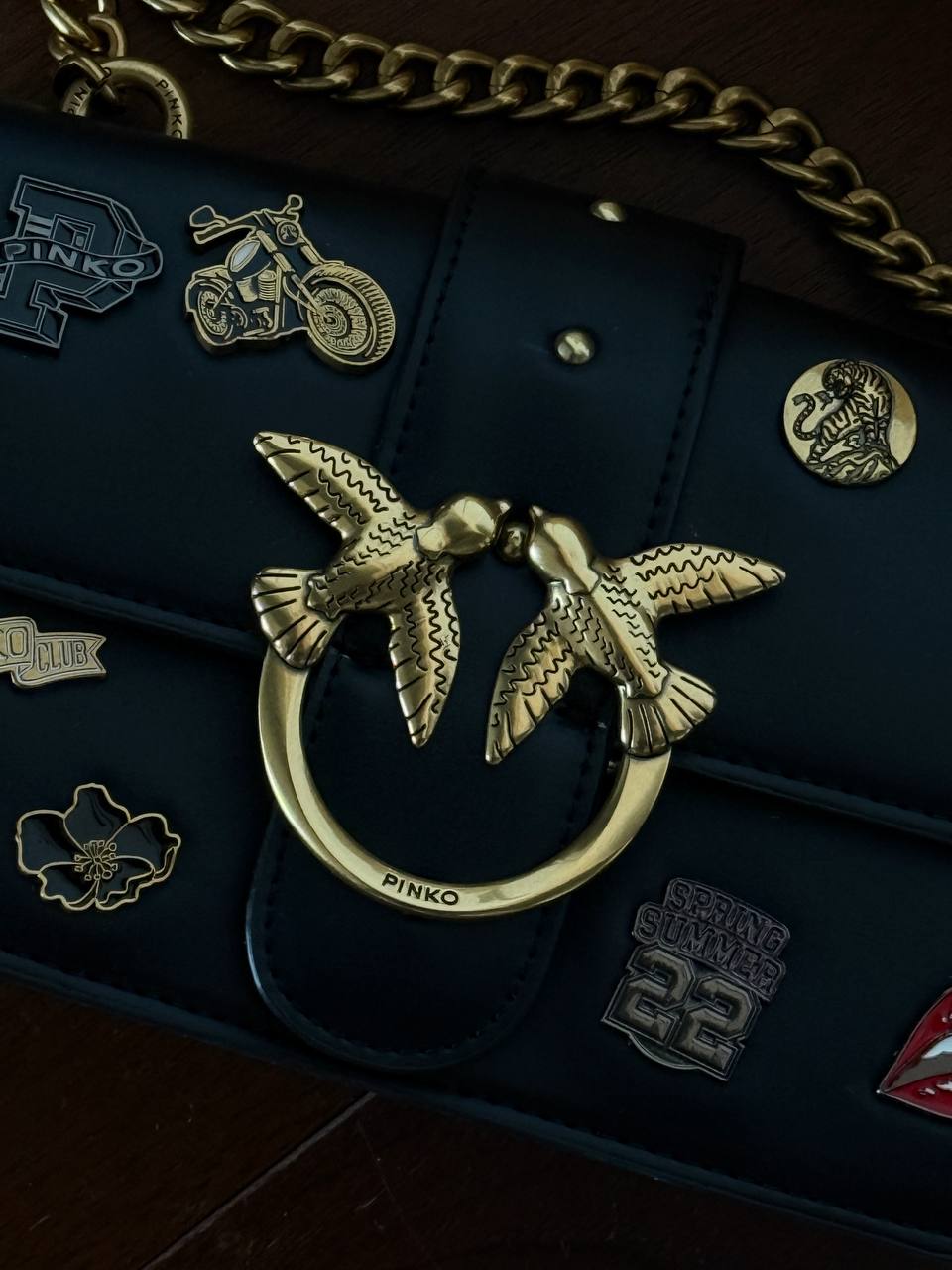Pinko Mini Love Bag One Simply With Enamel Pin Black - 2