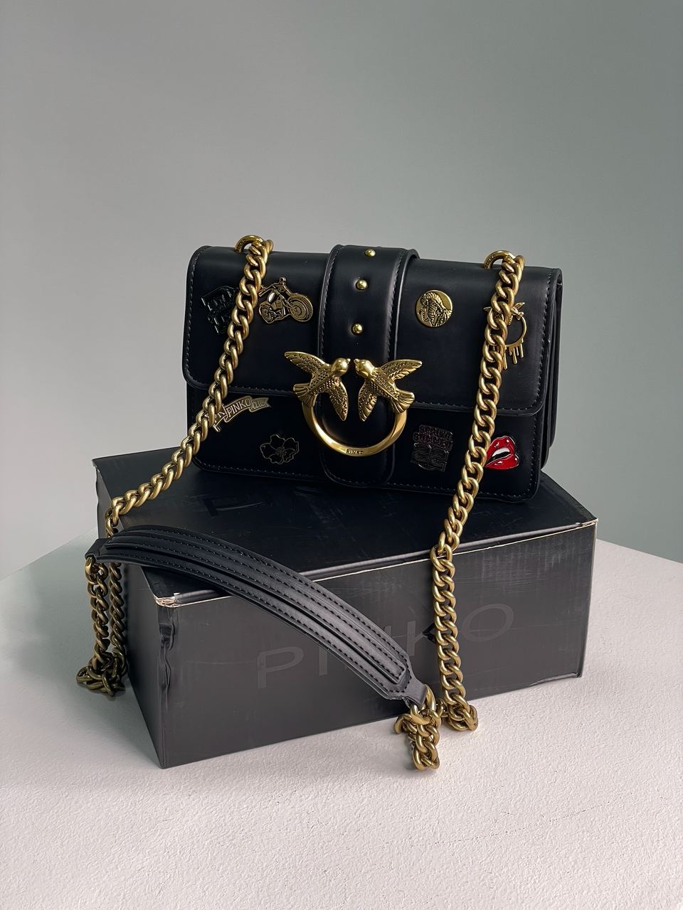 Pinko Mini Love Bag One Simply With Enamel Pin Black - 4