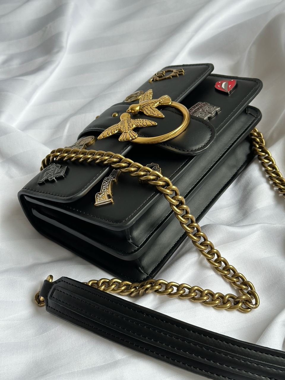 Pinko Mini Love Bag One Simply With Enamel Pin Black - 9