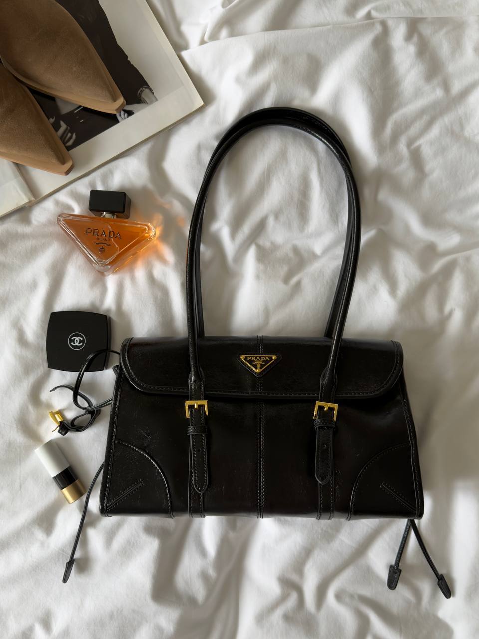 Prada Medium Leather Shoulder Bag Black - 3