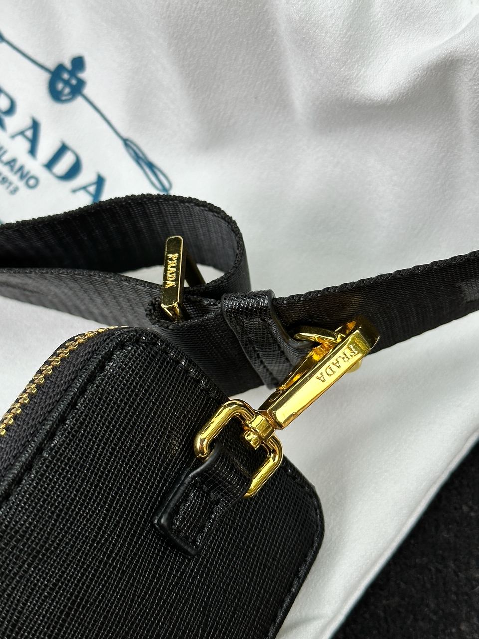 Prada Re-Edition 2005 Saffiano Leather Bag - 18