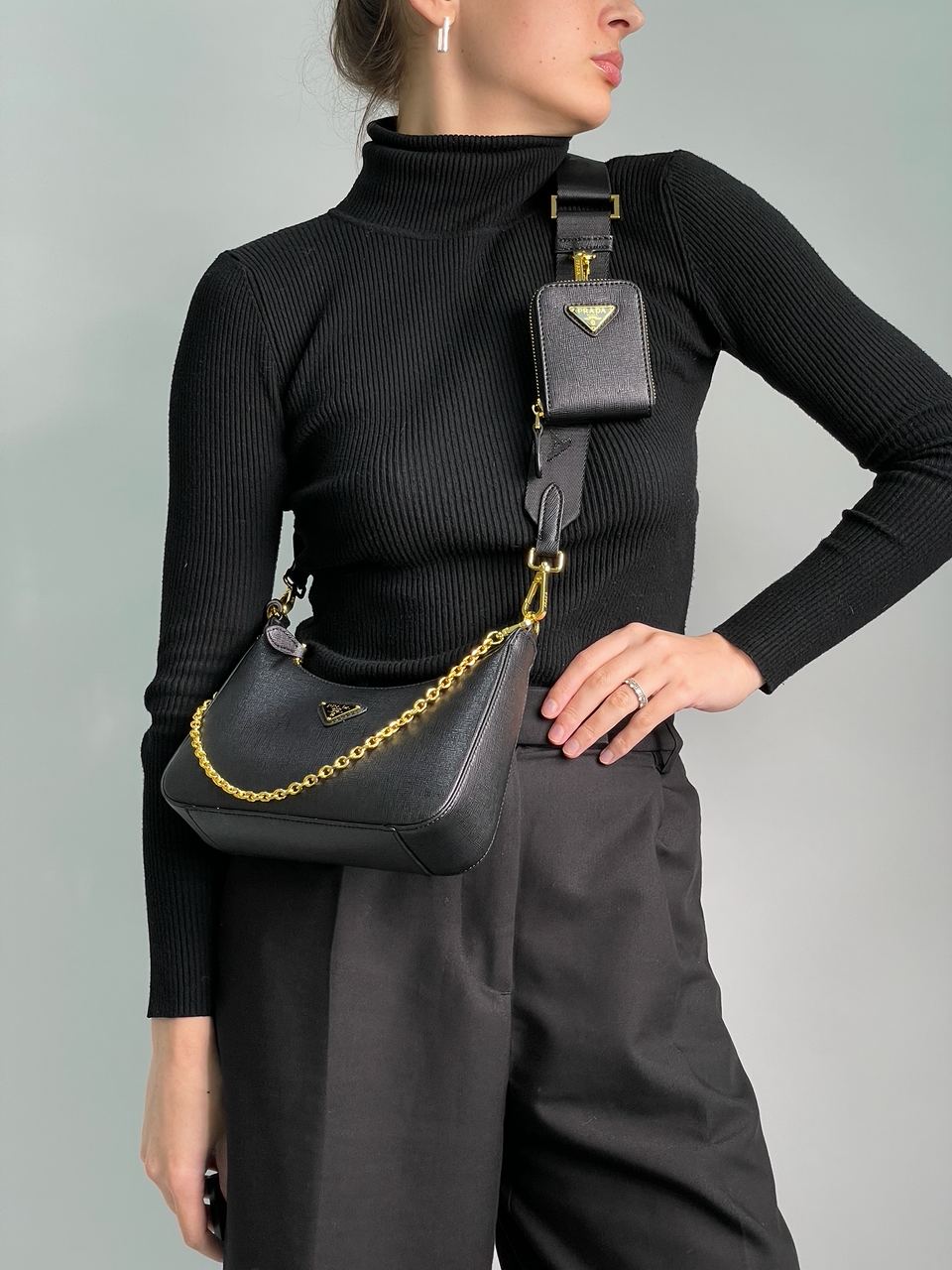 Prada Re-Edition 2005 Saffiano Leather Bag - 4