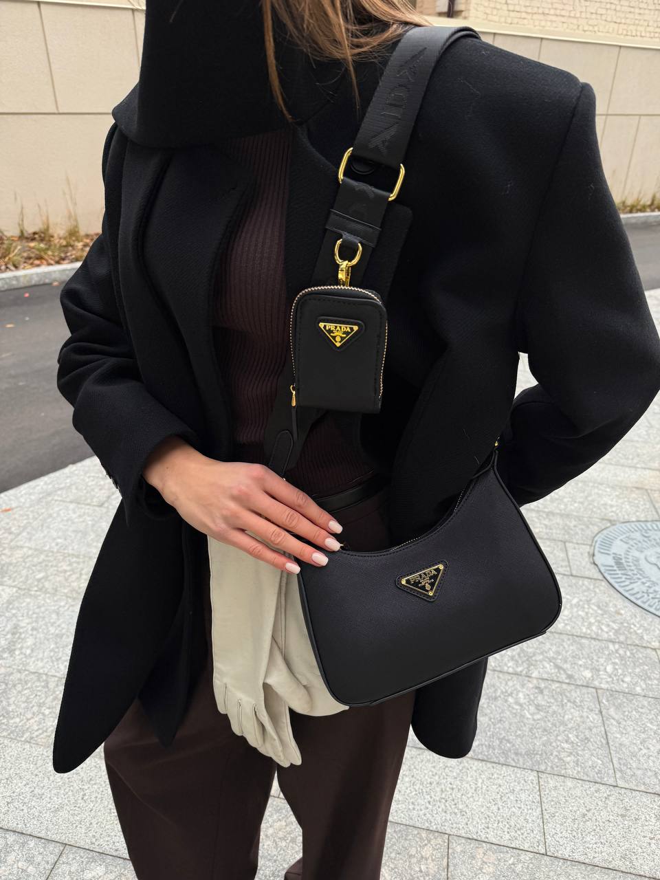 Prada Re-Edition 2005 Saffiano Leather Shoulder Bag Black/Gold - 3