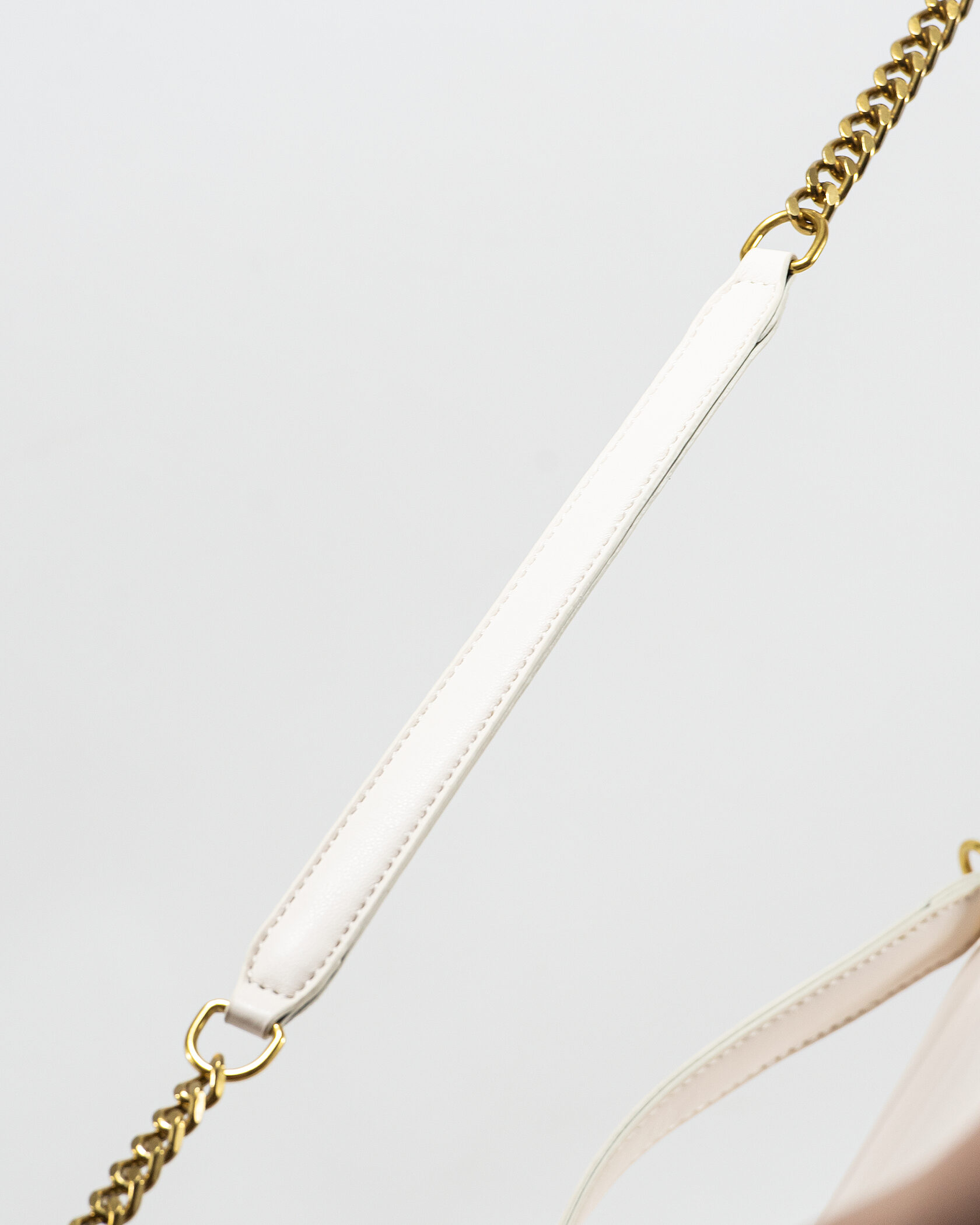 Saint Laurent Calypso In Plunged Lambskin White - 12