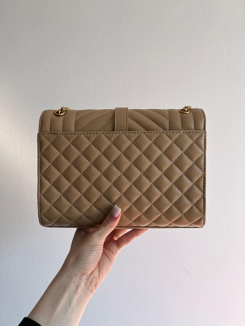 Saint Laurent Envelope Medium In Quilted Leather Beige - 16