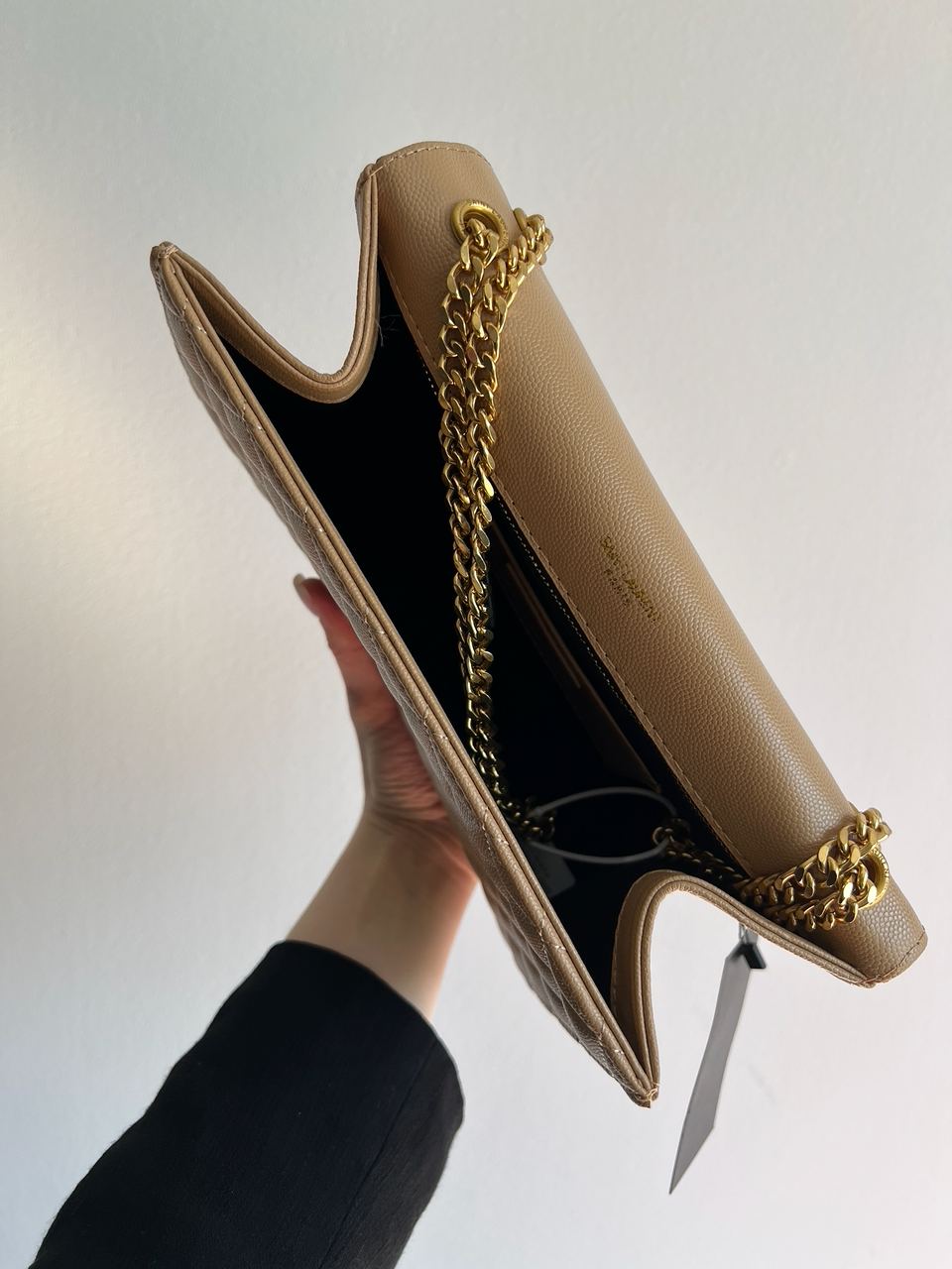 Saint Laurent Envelope Medium In Quilted Leather Beige - 22