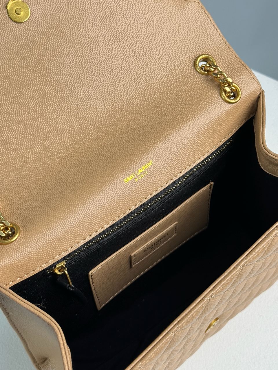 Saint Laurent Envelope Medium In Quilted Leather Beige - 23