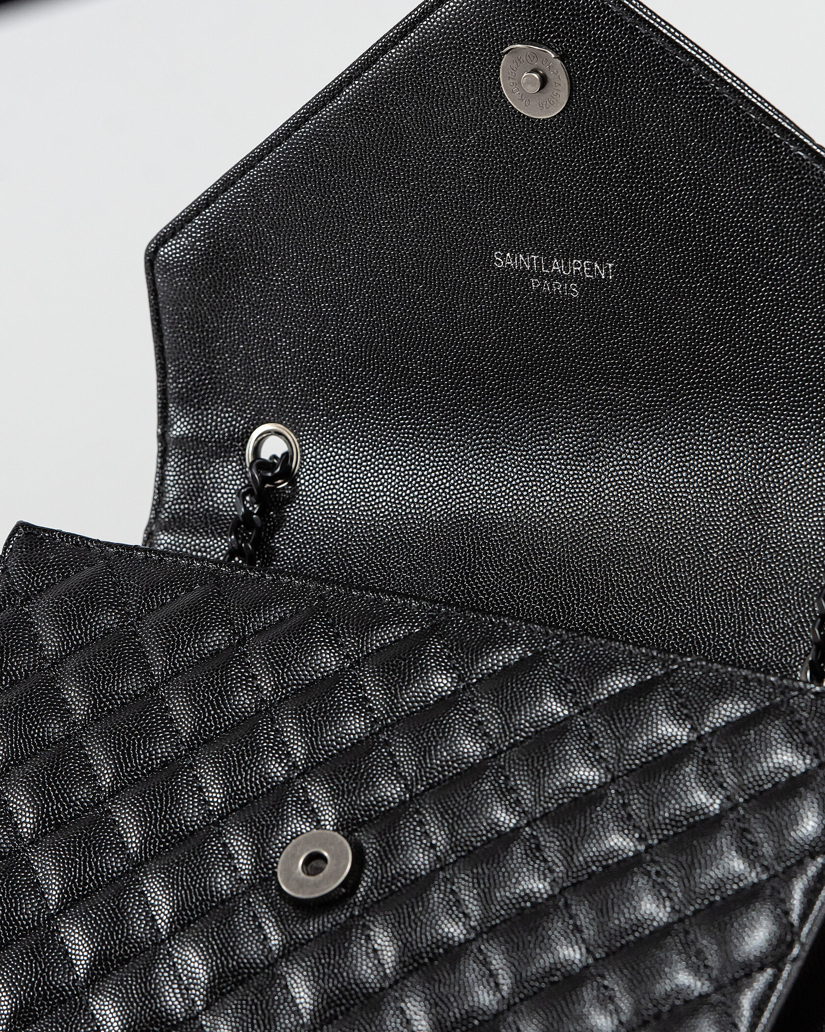 Saint Laurent Envelope Medium In Quilted Leather Black - 14