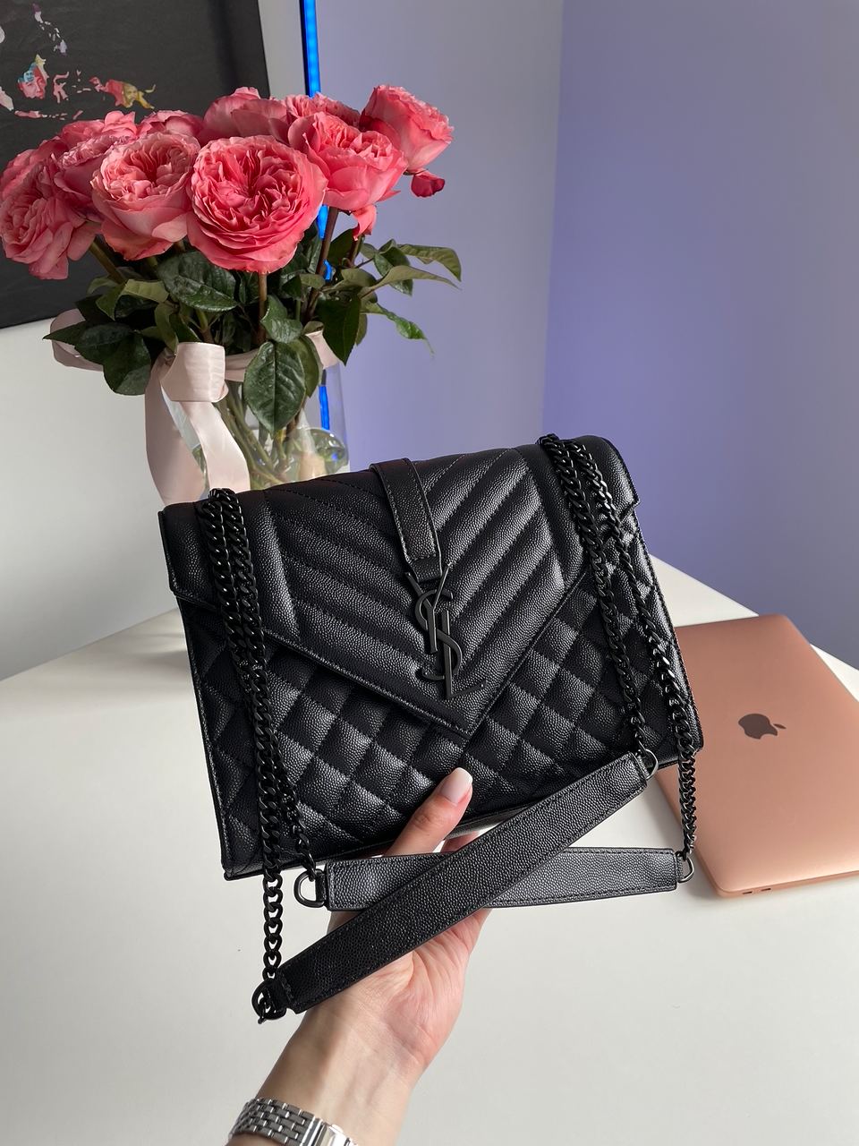 Saint Laurent Envelope Medium In Quilted Leather Black - 11